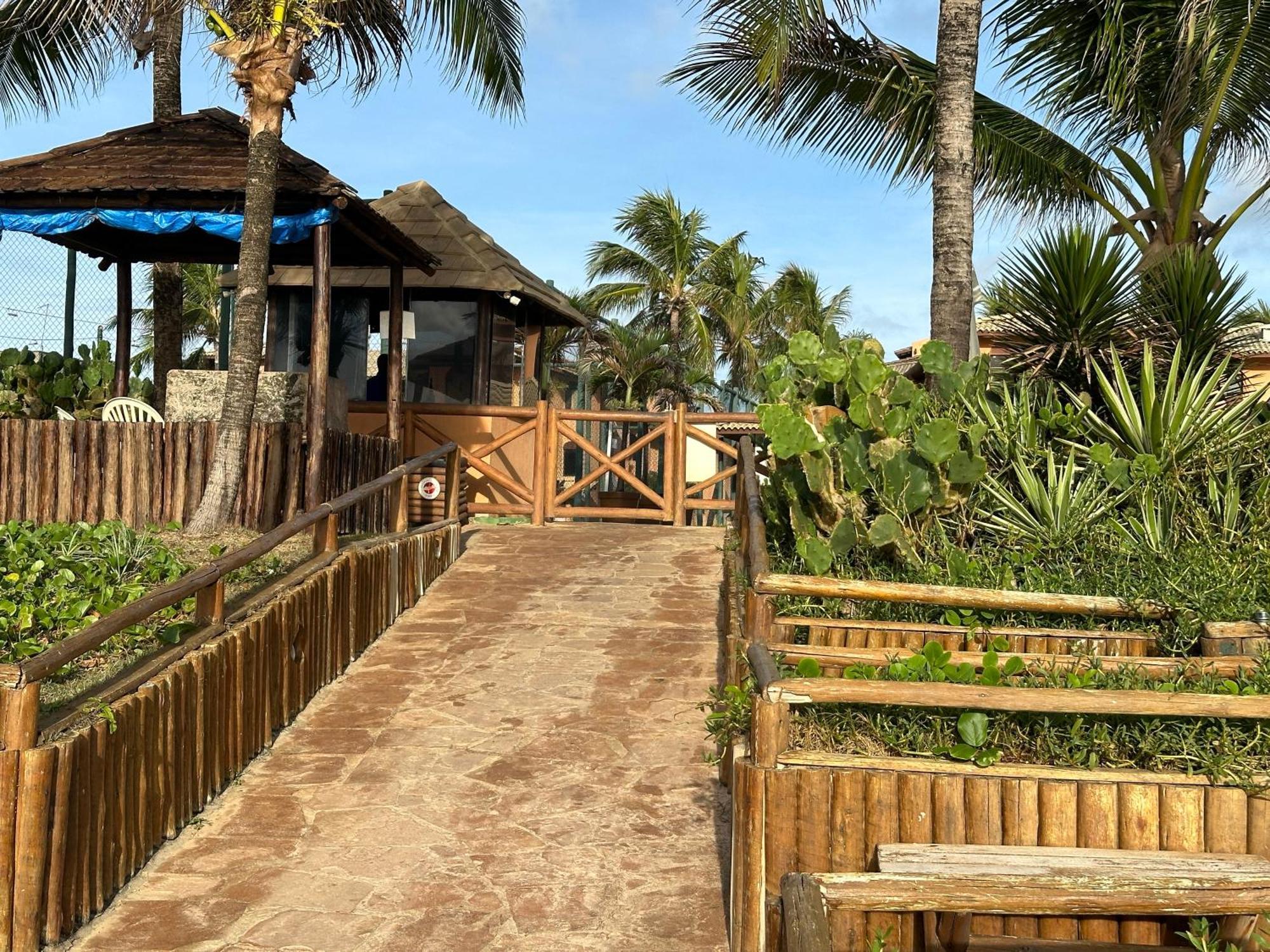 Flat Guarajuba 4 Quartos Terreo A Beira Mar - Pe Na Areia - Governanca Com Arrumadeira E Wi Fi Inclusos Camassari Экстерьер фото